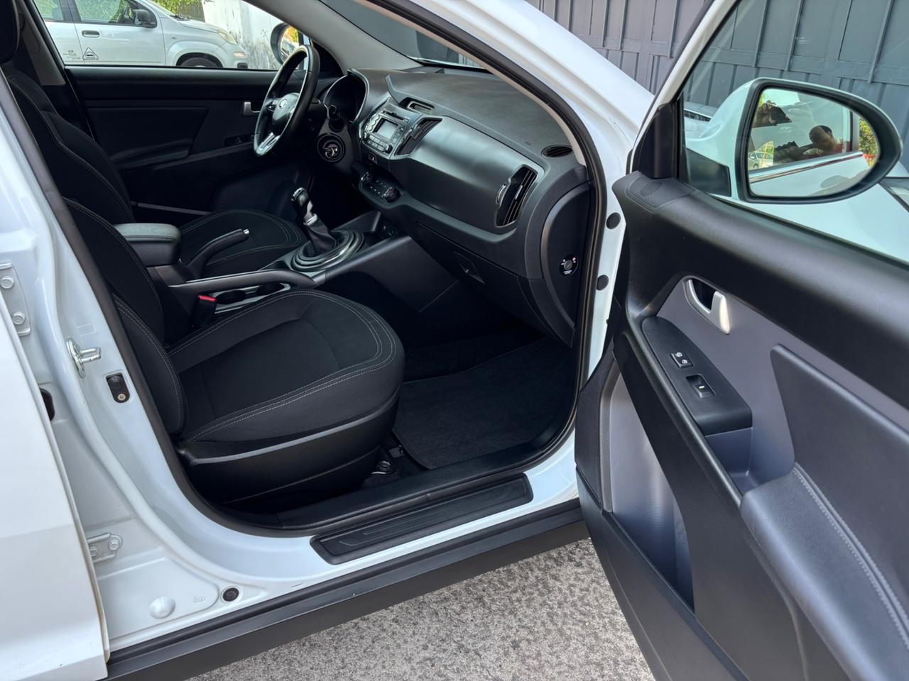 Kia Sportage 1.7 CRDI. Garanzia 12mesi. Neopatentati