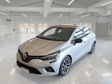 RENAULT CLIO 1.6 HYBRID E-TECH 67KW TECHNO 5 PORTE BERLINA