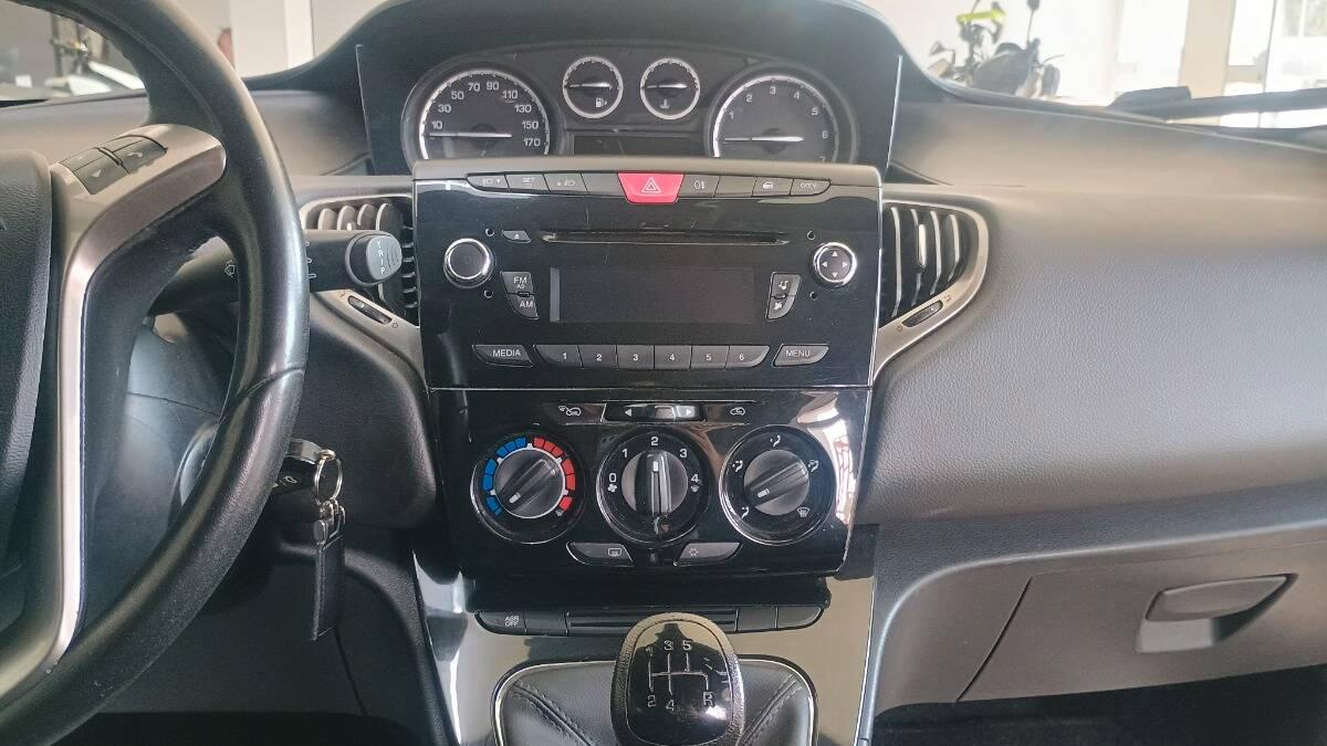 Lancia Ypsilon 1.2 8v Gold c CL 69cv E6