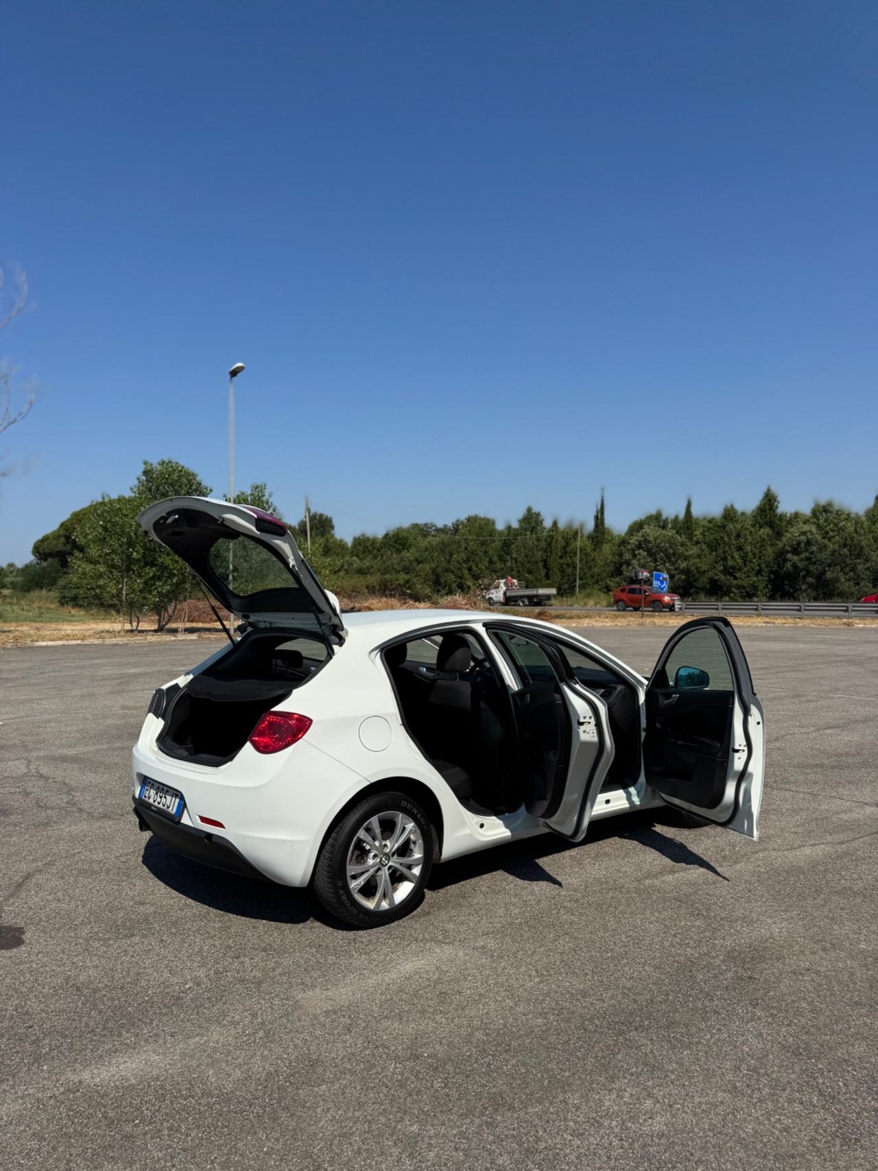 Alfa Romeo Giulietta 1.4 Turbo 120 CV Distinctive