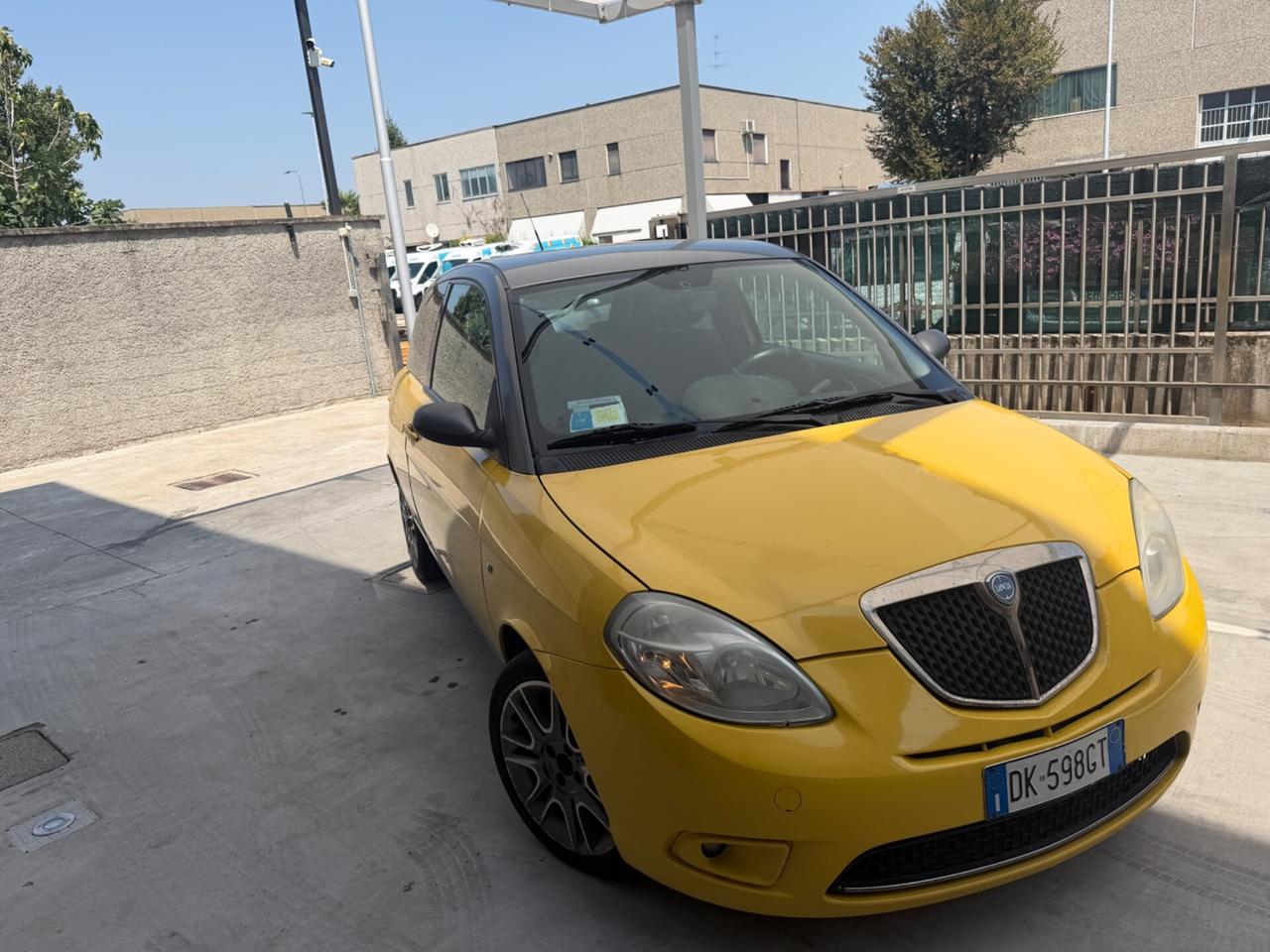 LANCIA YPSILON 1.3 MJT 90CV MOMO-DISIGN