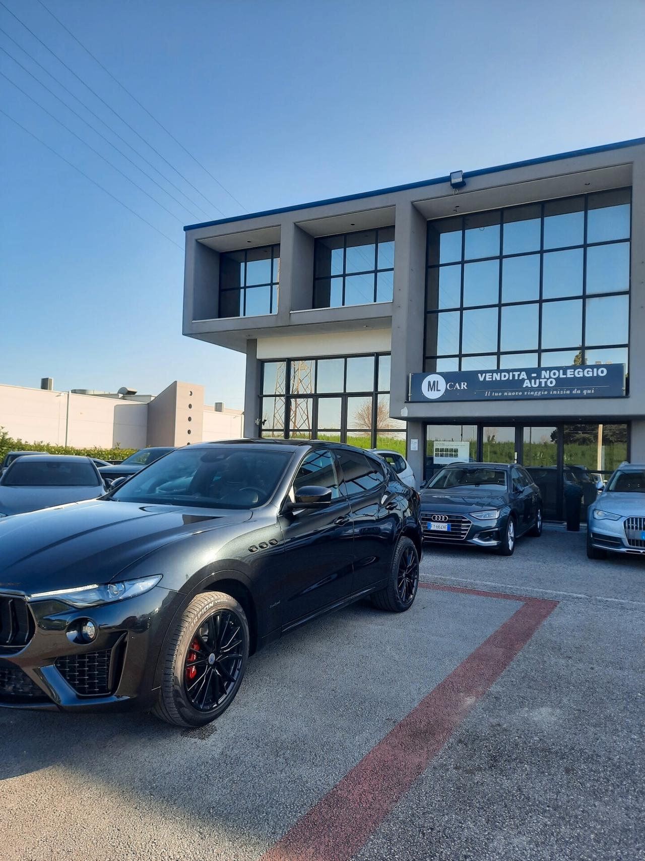 Maserati Levante V6 Diesel Q4 AWD Granlusso IVA DETRAIBILE