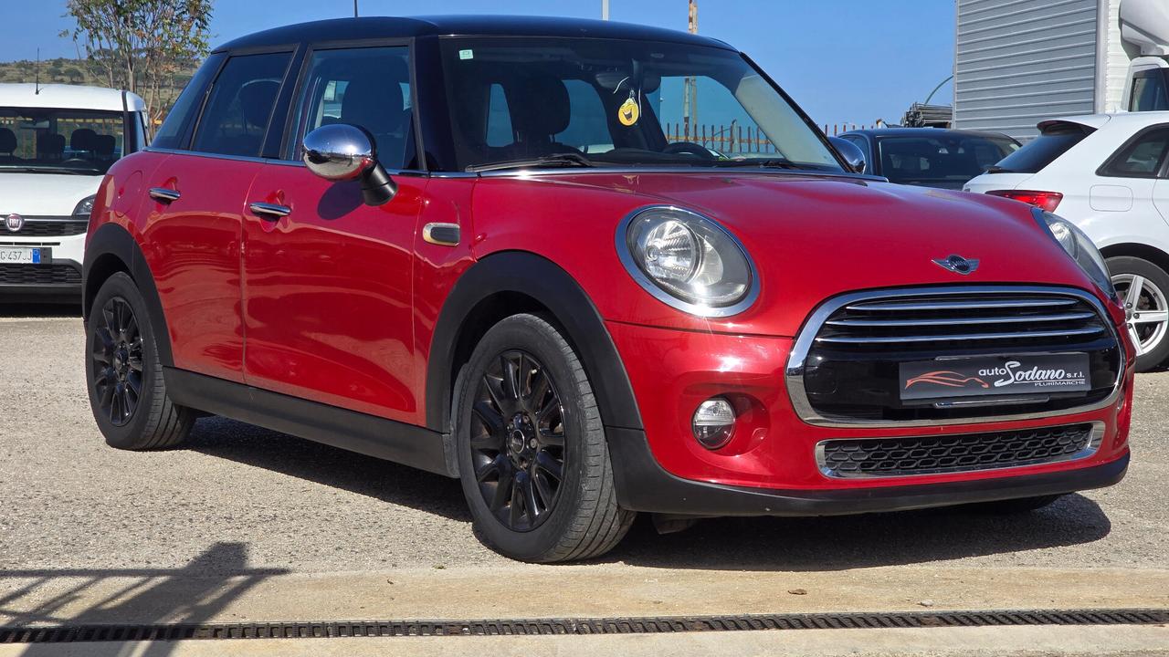 Mini Cooper D 1.5 Business 5p