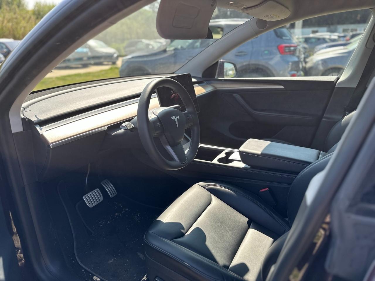 TESLA Model Y 2021 - Model Y Performance Dual Motor awd