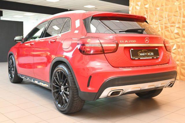 MERCEDES-BENZ GLA 200 PREMIUM AMG AUTO TETTO CAM PELLE LED 19"STRAFULL!!