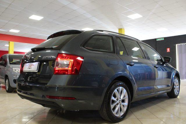 SKODA Octavia 2.0 TDI 150 CV DSG Wagon UNIPROPRIETARIO