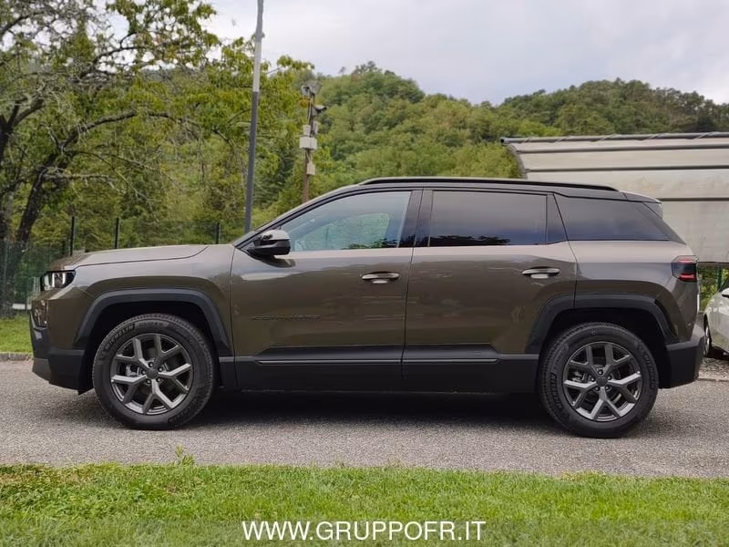 Jeep Compass Compass 1.2 turbo 48V e-hybrid Summit fwd 145cv edct6