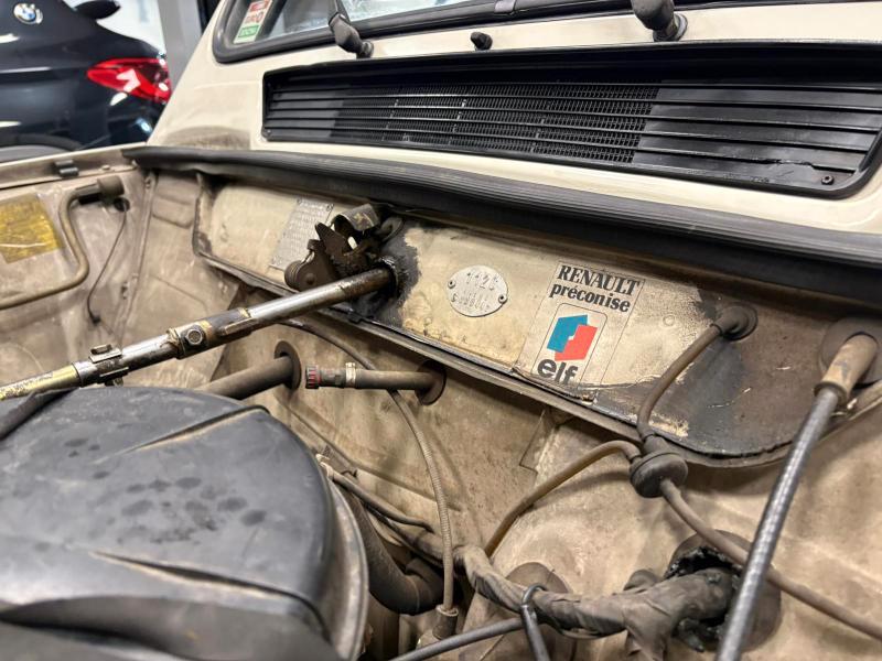 RENAULT 4 1.0 BENZ 32 CV UNICOPROPRIETARIO