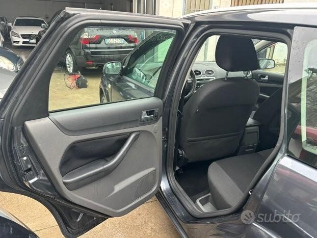 Ford Focus CC Focus C-Max 1.8 TDCi (115CV) Ghia