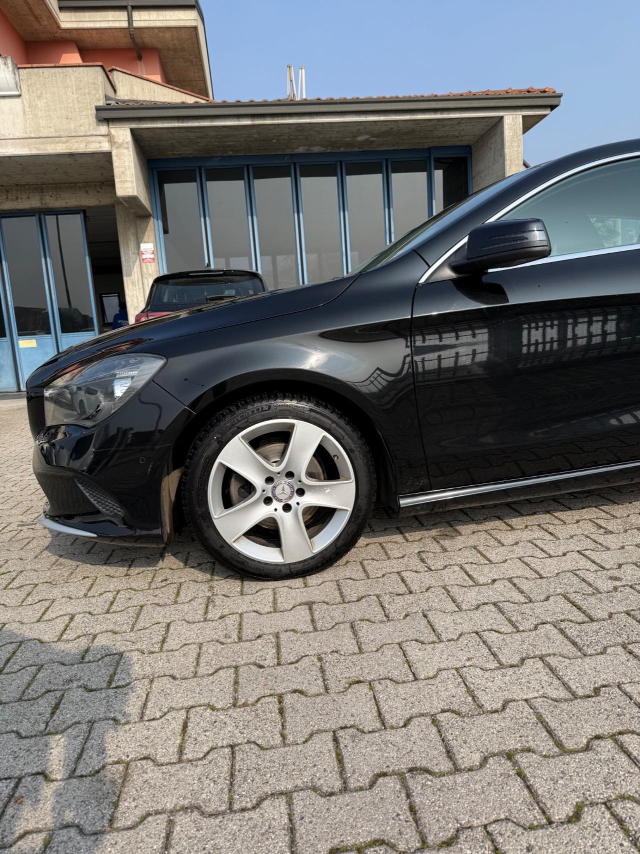 Mercedes-benz CLA 180 d Automatic Premium