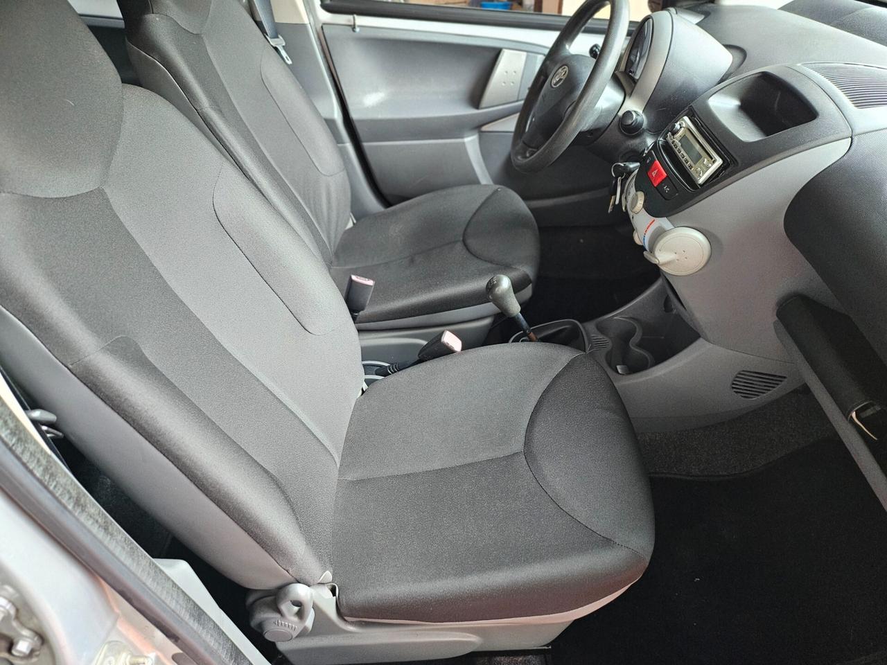Toyota Aygo 1.0 12V VVT-i 5 porte Now