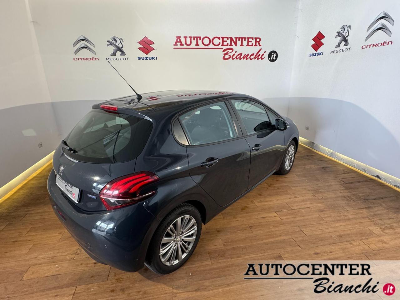 Peugeot 208 5 Porte 208 5p 1.6 bluehdi Active 75cv