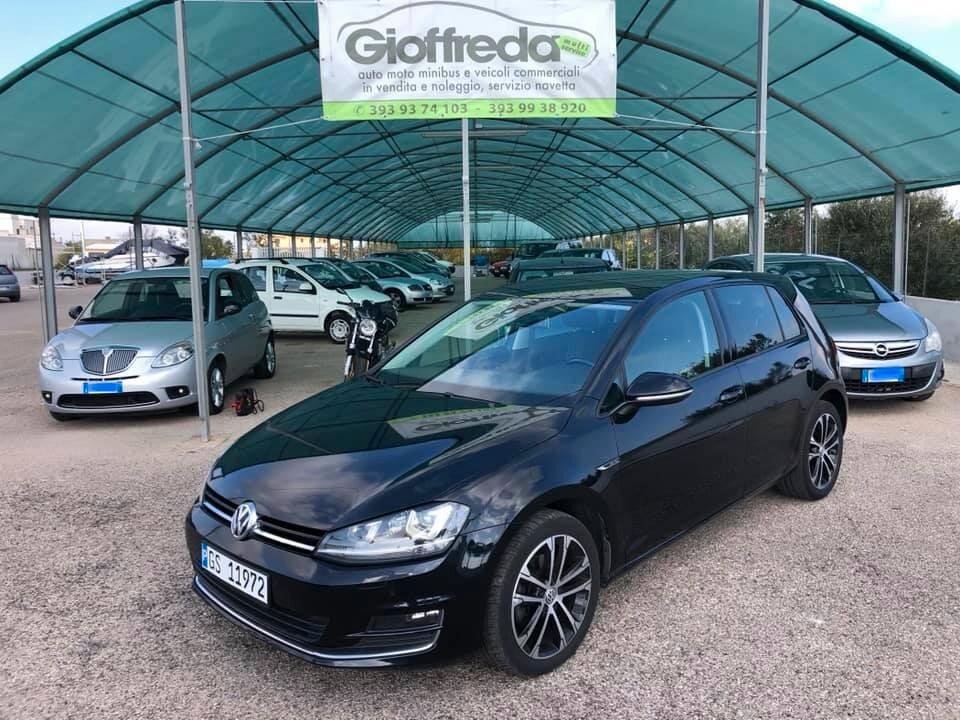 Volkswagen Golf 1.6 TDI Lounge 110 cv 5p.