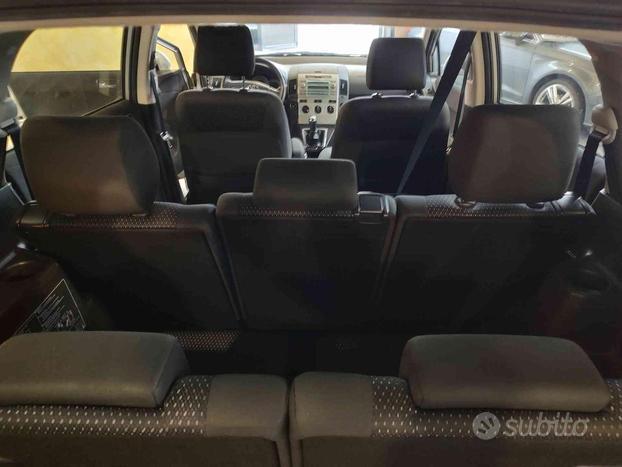 TOYOTA Corolla Verso 2.2 16V D-4D DPF Luna 7pti