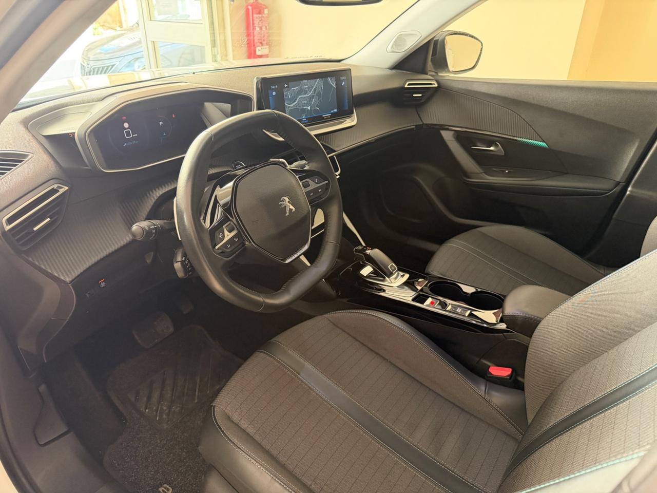 Peugeot 2008 BlueHDi 130 S&S EAT8 Allure Pack