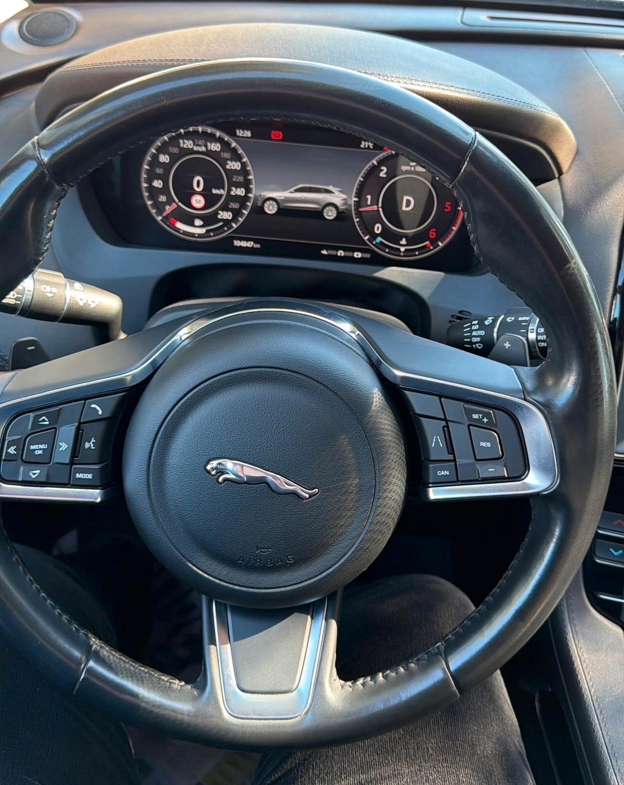 Jaguar F-Pace 2.0 D 180 CV FINANZIABILE
