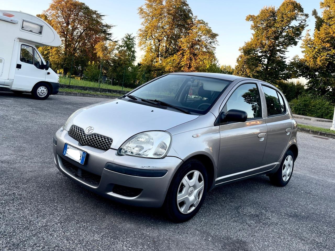 Toyota Yaris 1.0i 16V cat 5 porte Expo