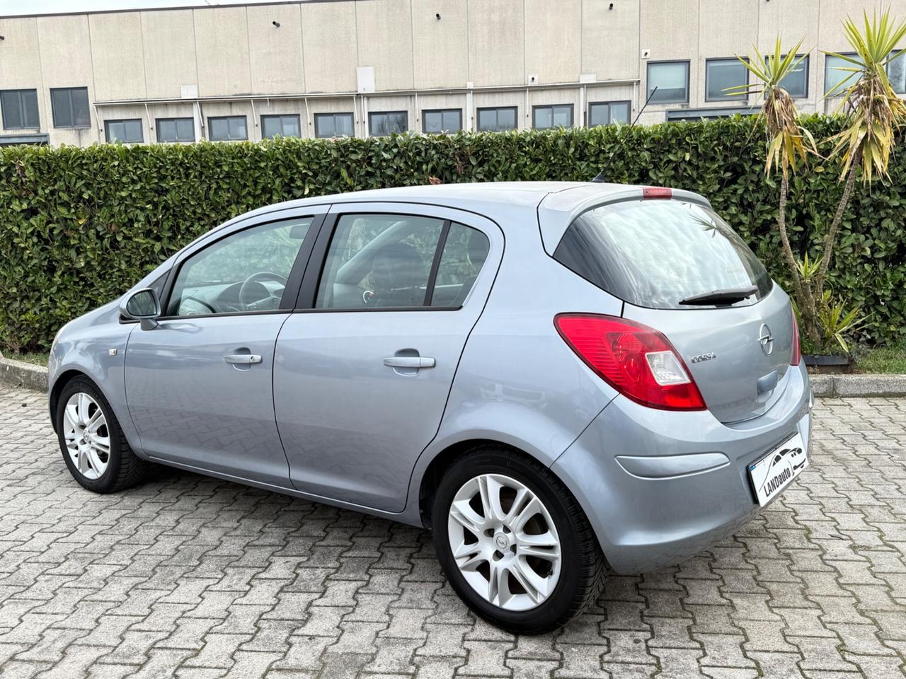 Opel Corsa 1.2 80CV GPL 5PORTE NEOPATENTATI