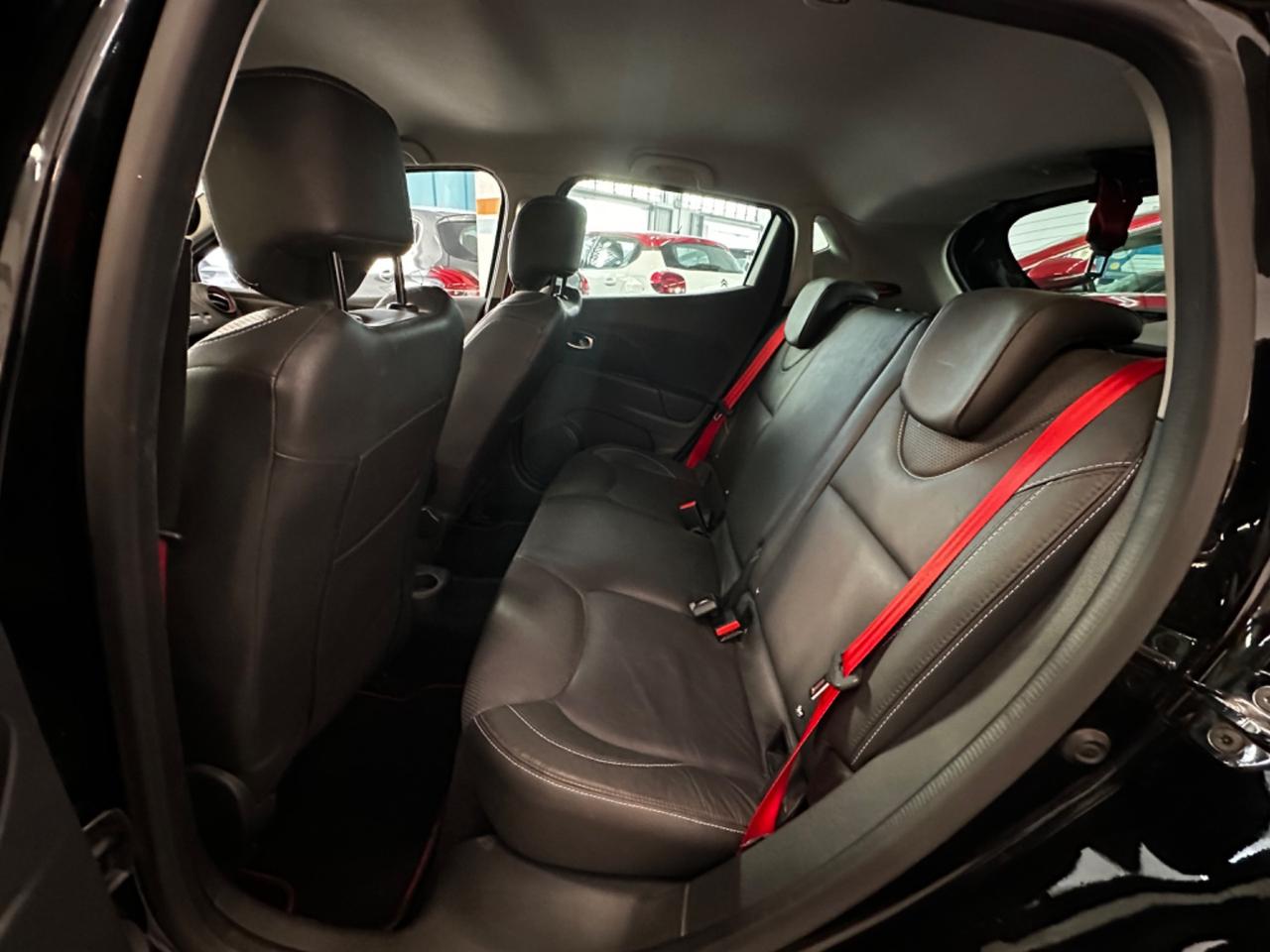Renault Clio TCe 220CV EDC 5 porte Energy R.S. Trophy - Autonavigli