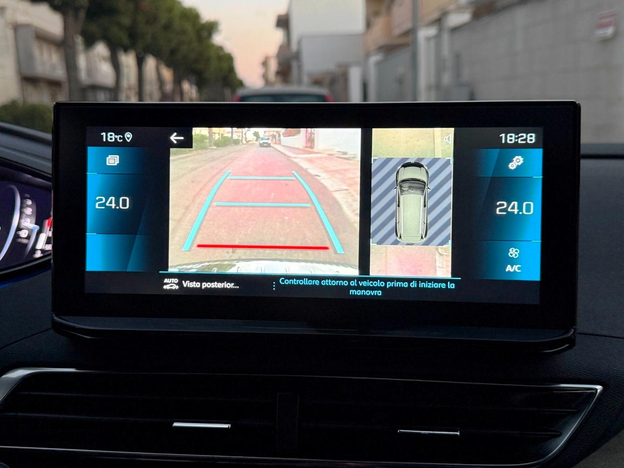 Peugeot 5008 BlueHDi EAT8 7POSTI GT TETTO LED 2023