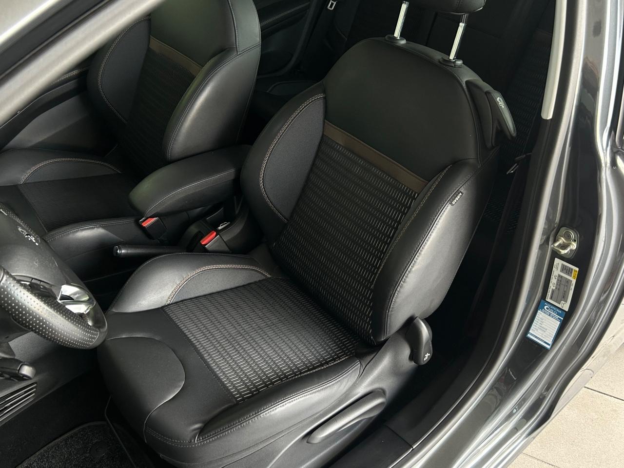 Peugeot 208 1.2 VTi 82 CV 3 porte Allure