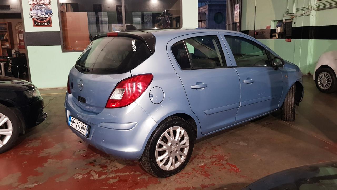 Opel Corsa 1.3 CDTI 75CV 5 porte Enjoy