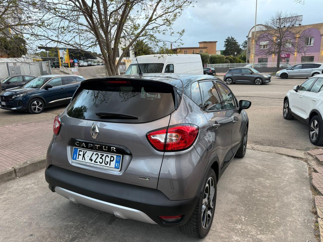 Renault Captur KM. 68.000!! dCi 8V 90 CV NEOPATENTATI