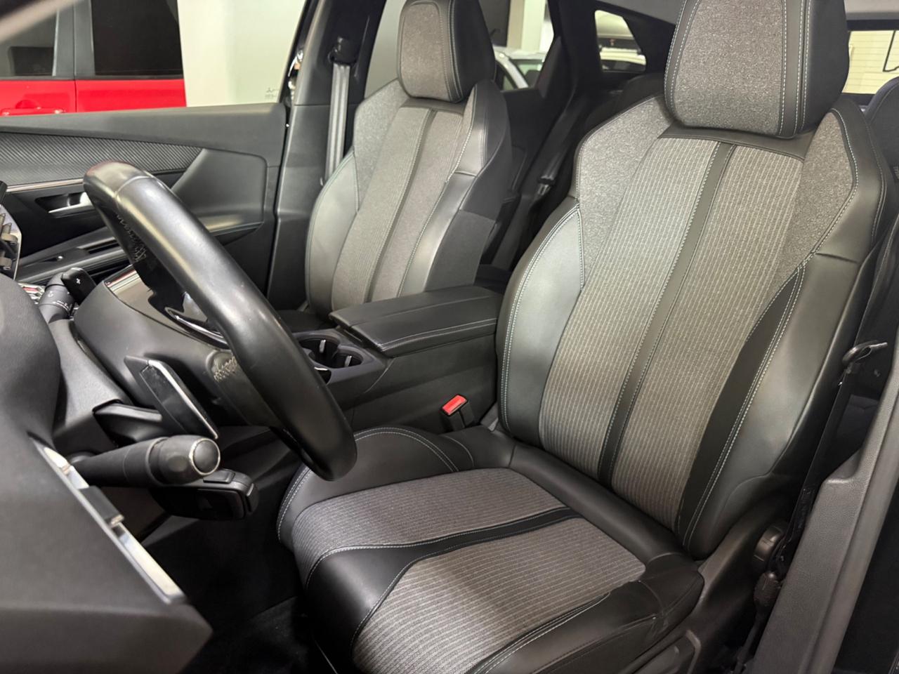 Peugeot 3008 BlueHDi 130 S&S EAT8 Allure Pack 2021
