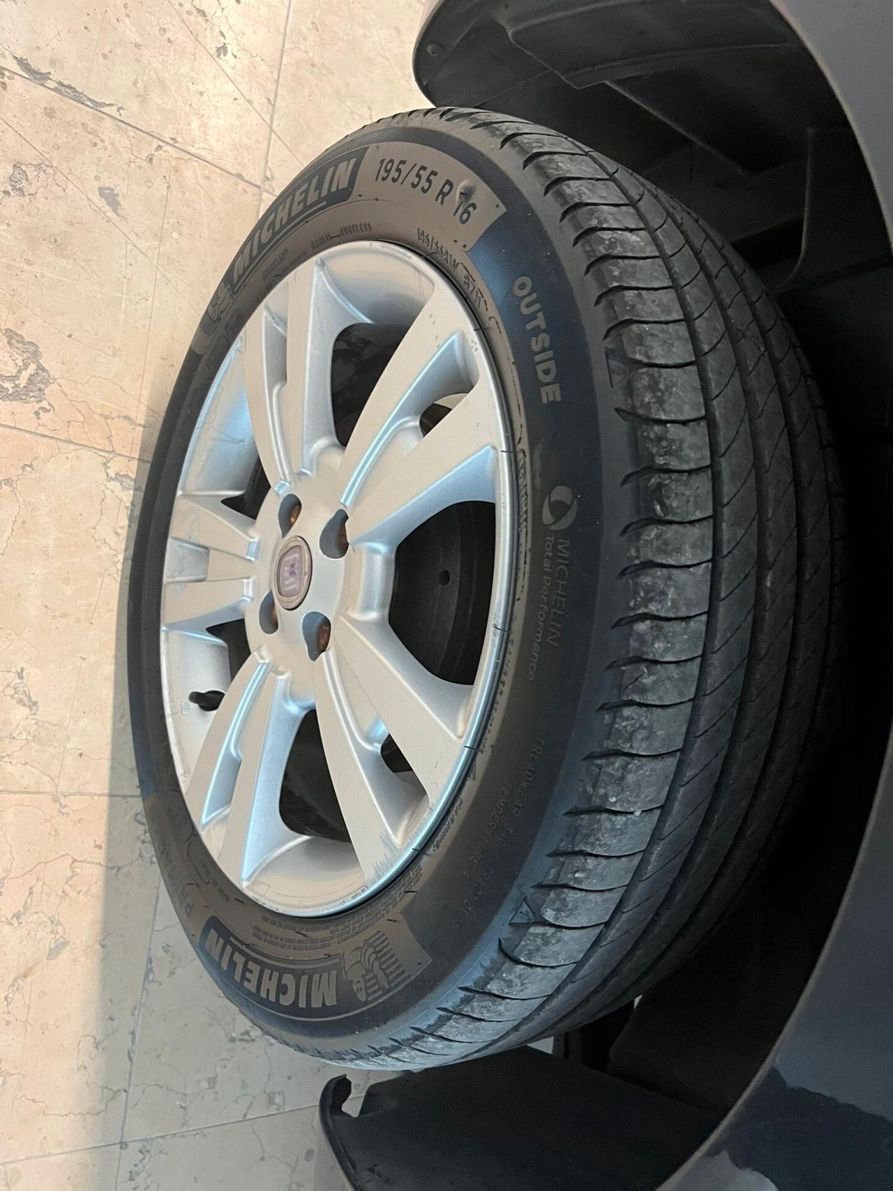 Fiat Qubo 1.3 MJT 95 CV Trekking ok neopatentati