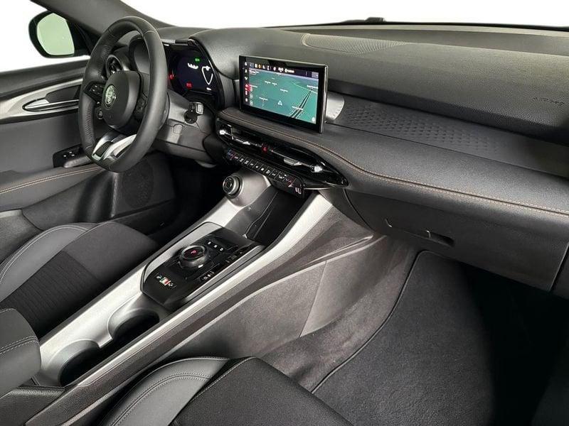 Alfa Romeo Tonale 1.6 Diesel 130cv TCT6 Sprint Van