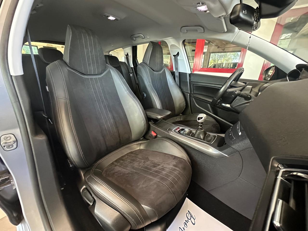 Peugeot 308 BlueHDi 150 S&S SW Allure GT Line