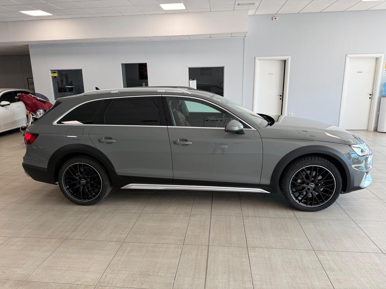Audi A4 allroad 40 TDI 204 CV S tronic Identity Contrast