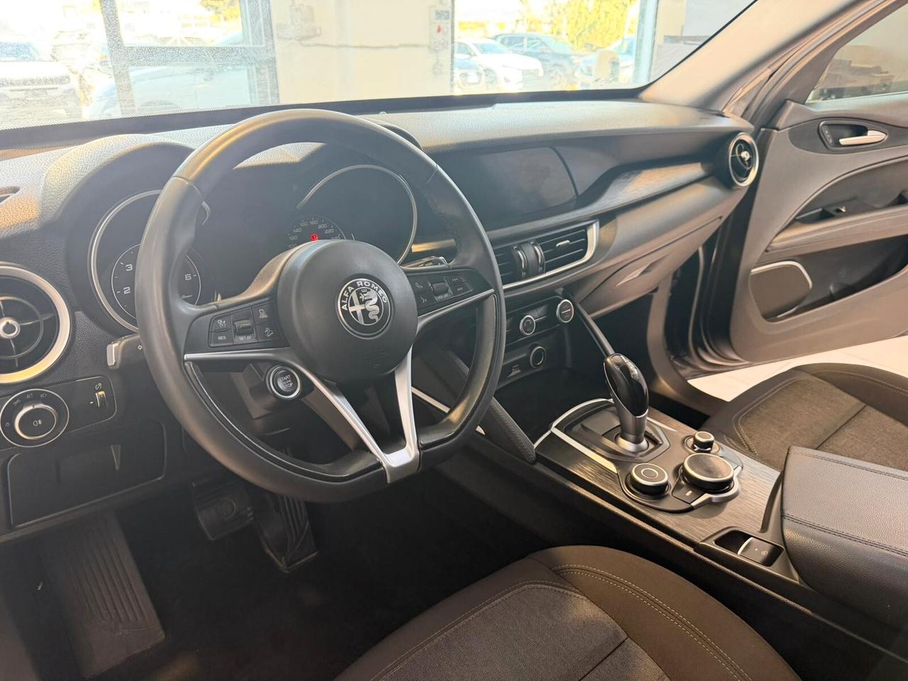 Alfa Romeo Stelvio 2.2 Turbodiesel 160 CV AT8 RWD Business