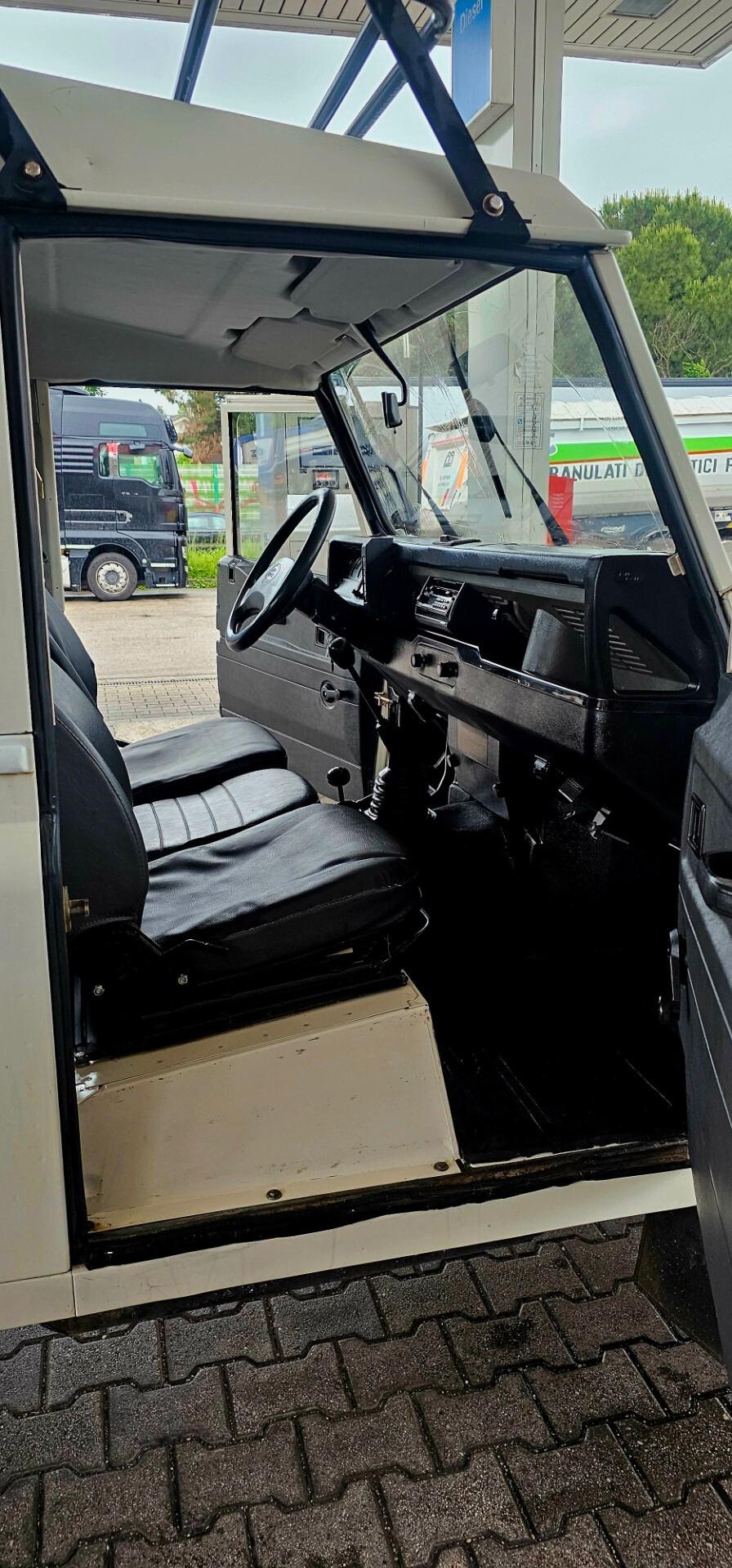 Land Rover Defender 90 2.5 Tdi Hard-top