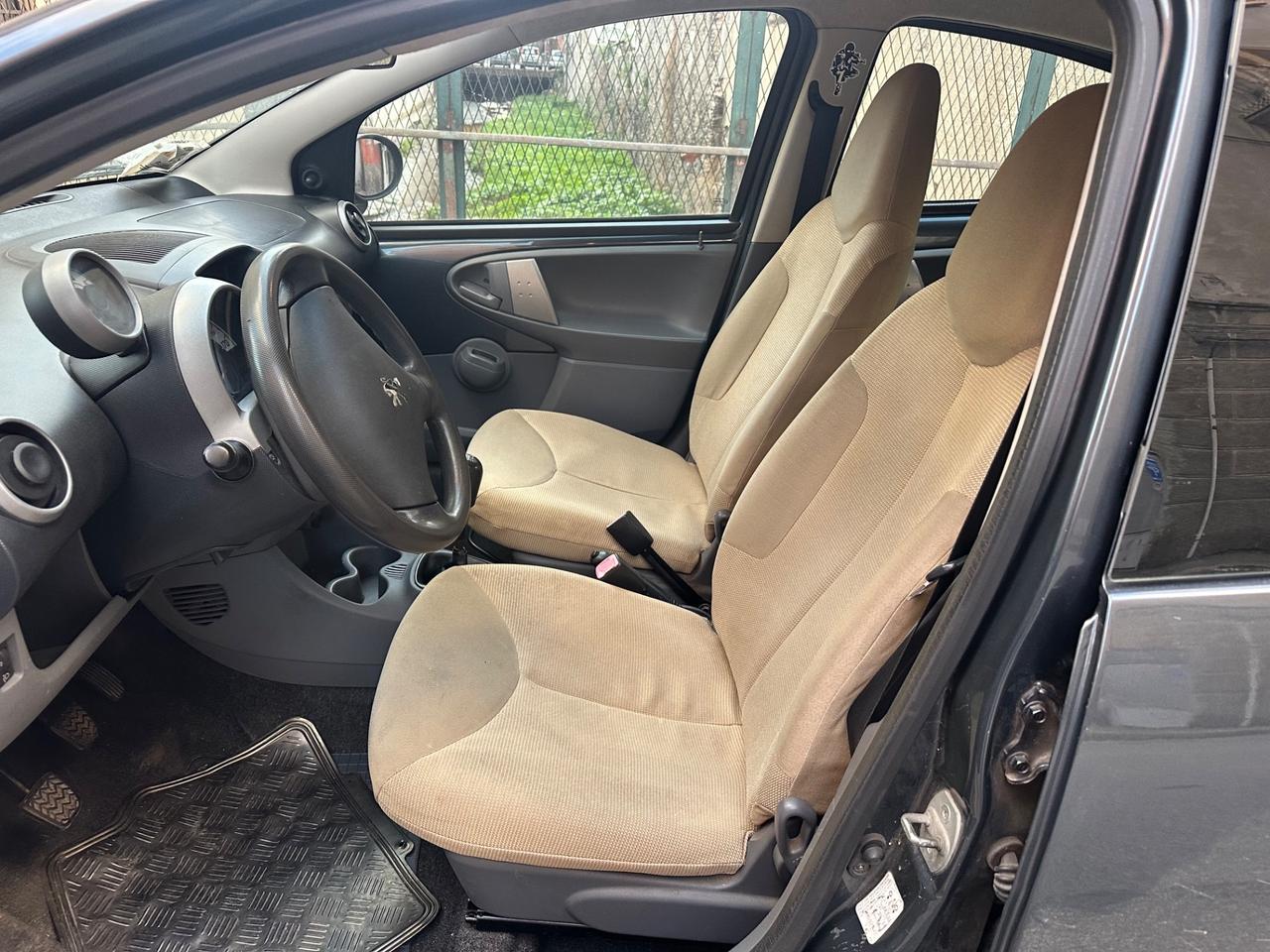 Peugeot 107 1.4 HDi 5p. Sweet Years