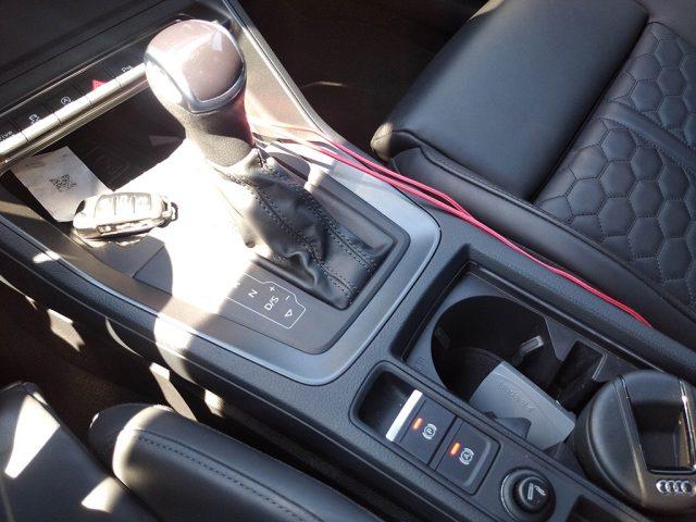 AUDI RS Q3 SPB quattro S tronic 2.5 quattro s-tronic