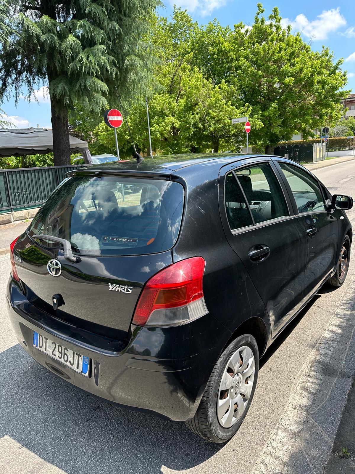 Toyota Yaris 1.3 5 porte GPL - NEOPATENTATI