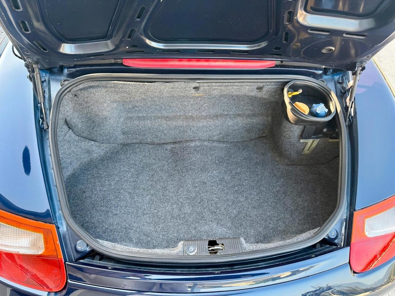 Porsche Boxster 2.5i 24V cat