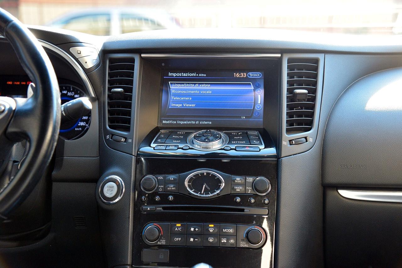 Infiniti QX70 3.0 diesel V6 AT S