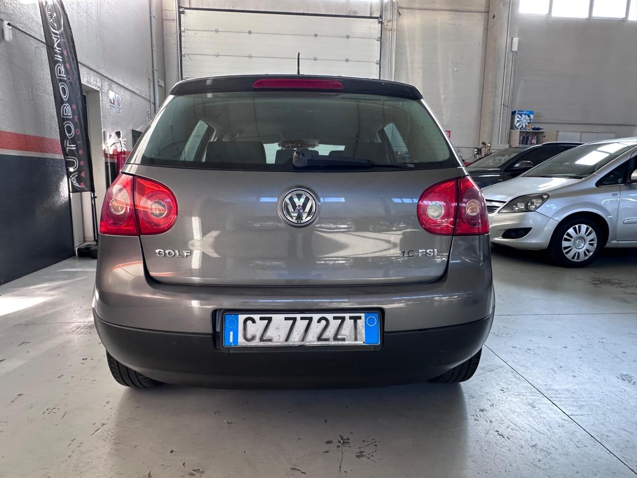 Volkswagen Golf 1.6 16V FSI 5p. Comfortline
