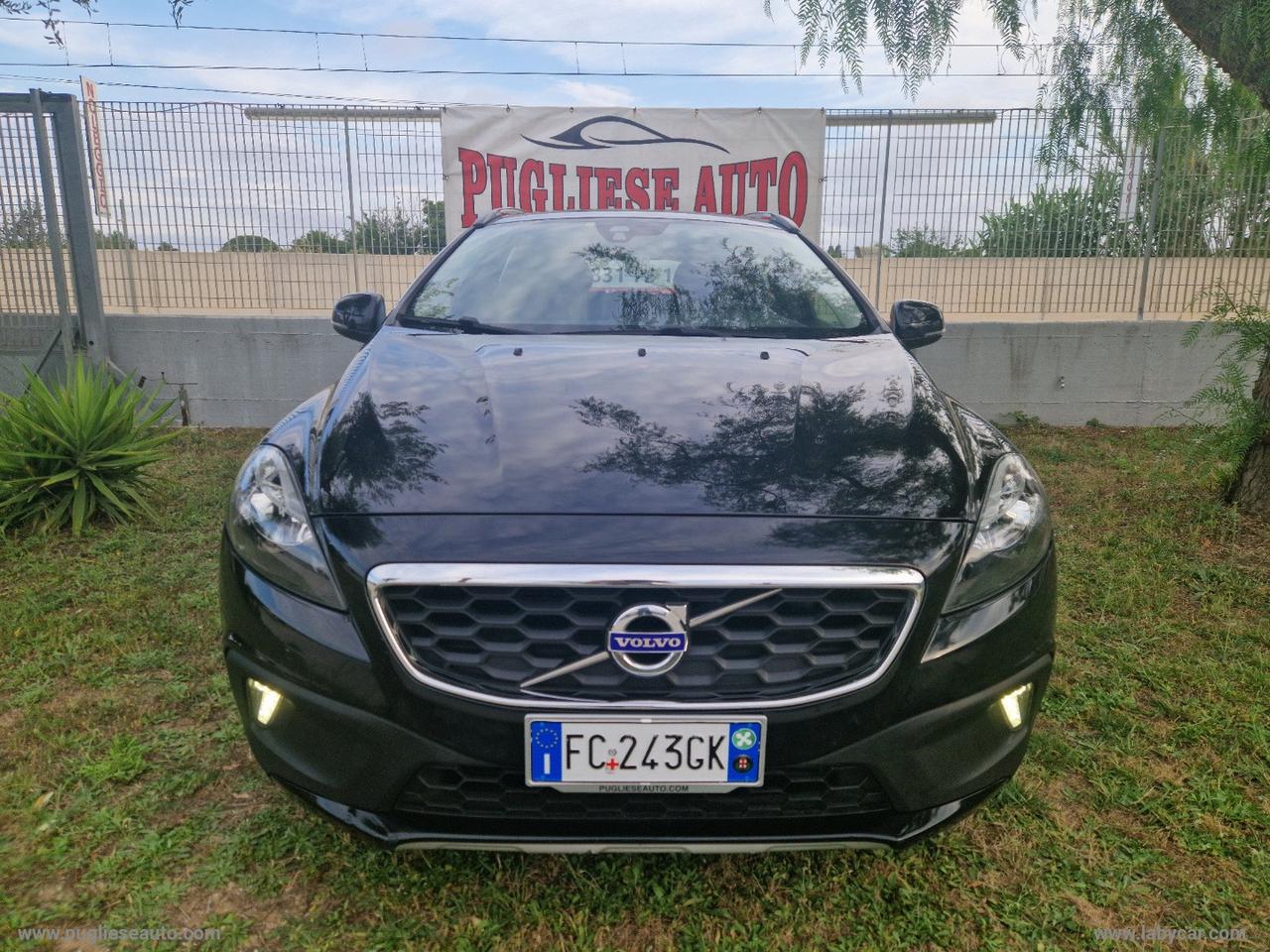 VOLVO V40 Cross Country D2 1.6 Momentum