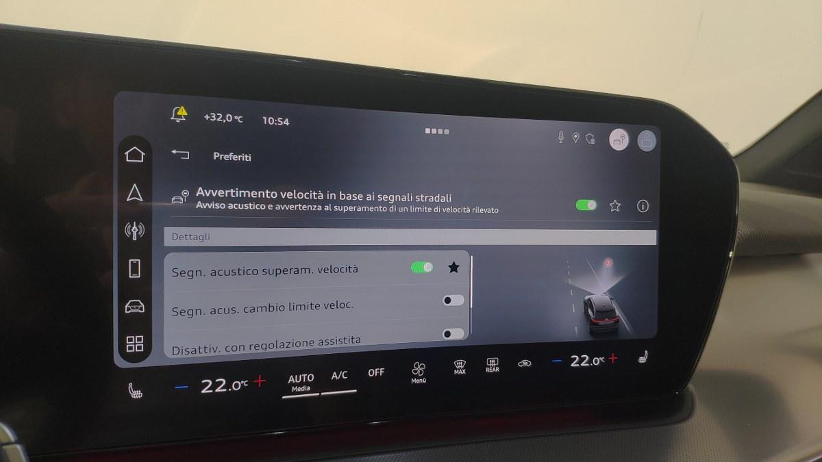AUDI Q3 Tfsi 110 Kw Mhev S Tronic S Line Edition