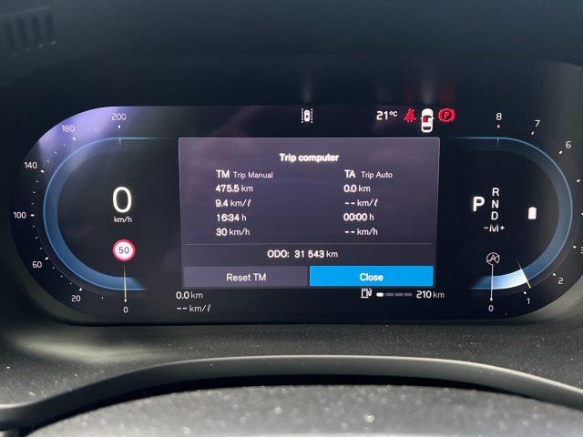 VOLVO XC60 B4 automatico Plus Dark