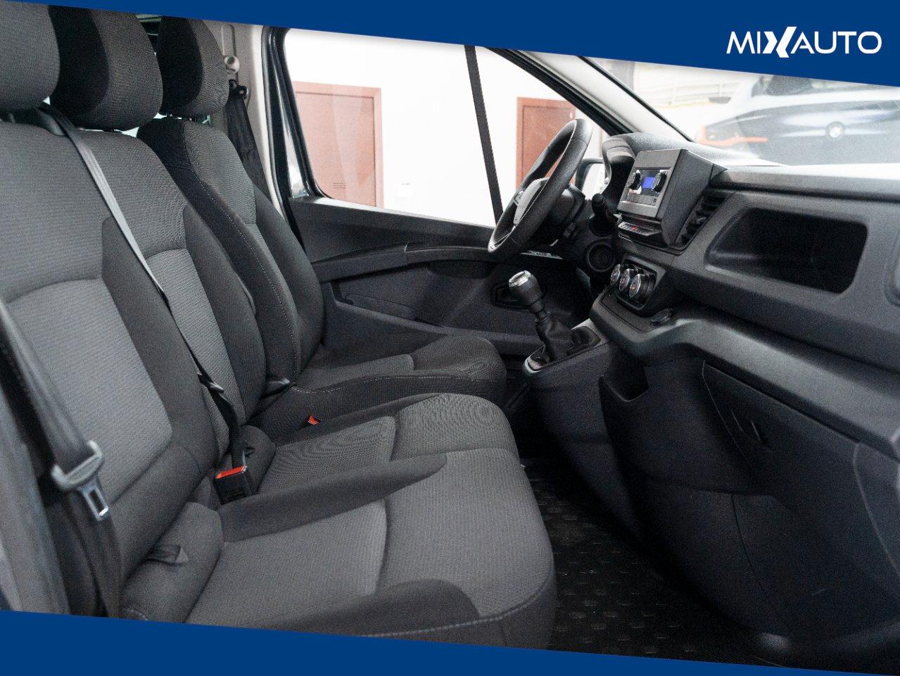 RENAULT Trafic Passenger 2.0 Blue DCI 150CV L2 Authentic