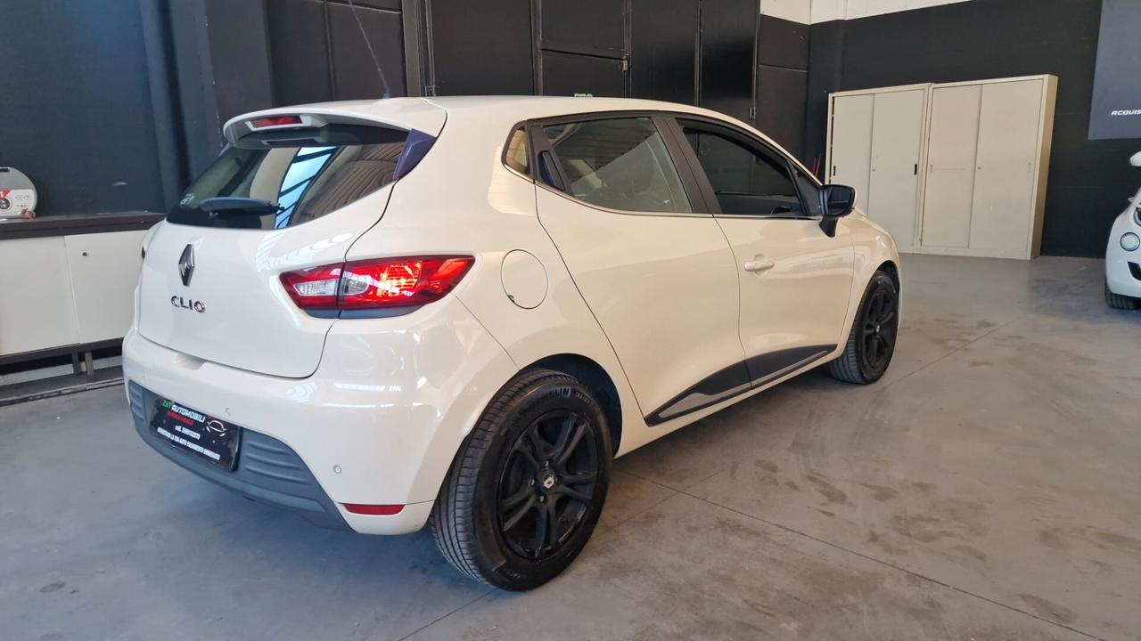 Renault Clio 1.2 75CV 5 porte Intens