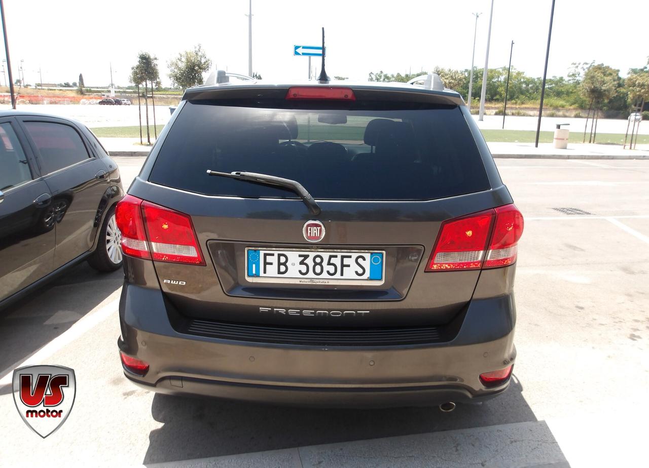 FIAT FREEMONT 2.0 MJT 4X4 CROSS-AUTO-7 POSTI