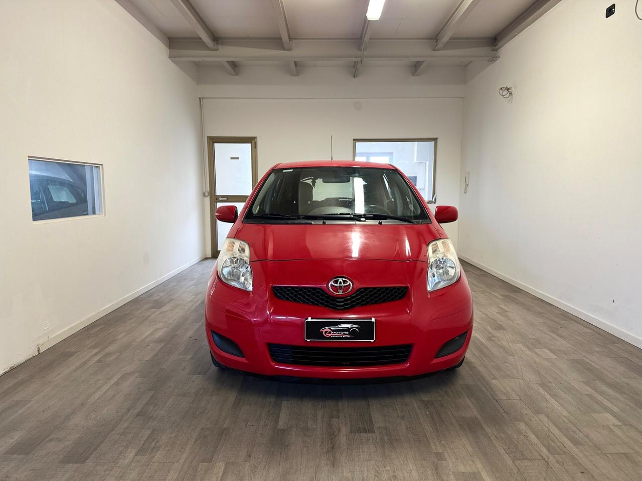 Toyota Yaris 1.0 5 porte Now NEOPATENTATI