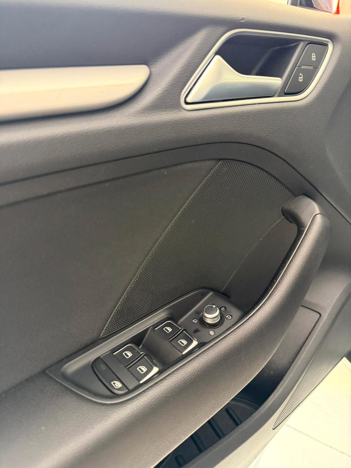 Audi A3 1.6 TDI S tronic -CAMBIO NUOVO