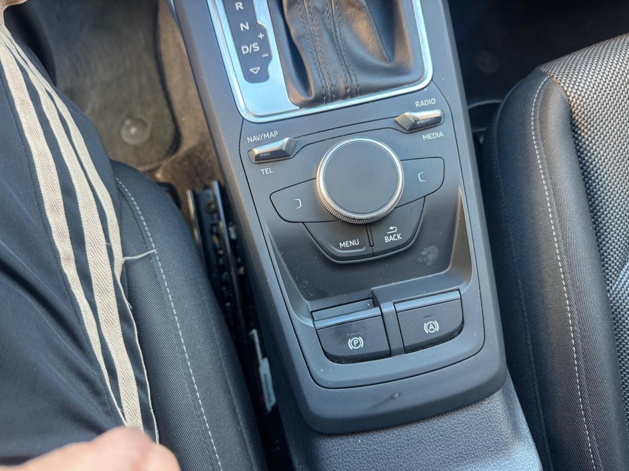 Audi Q2 30 TDI S line Edition