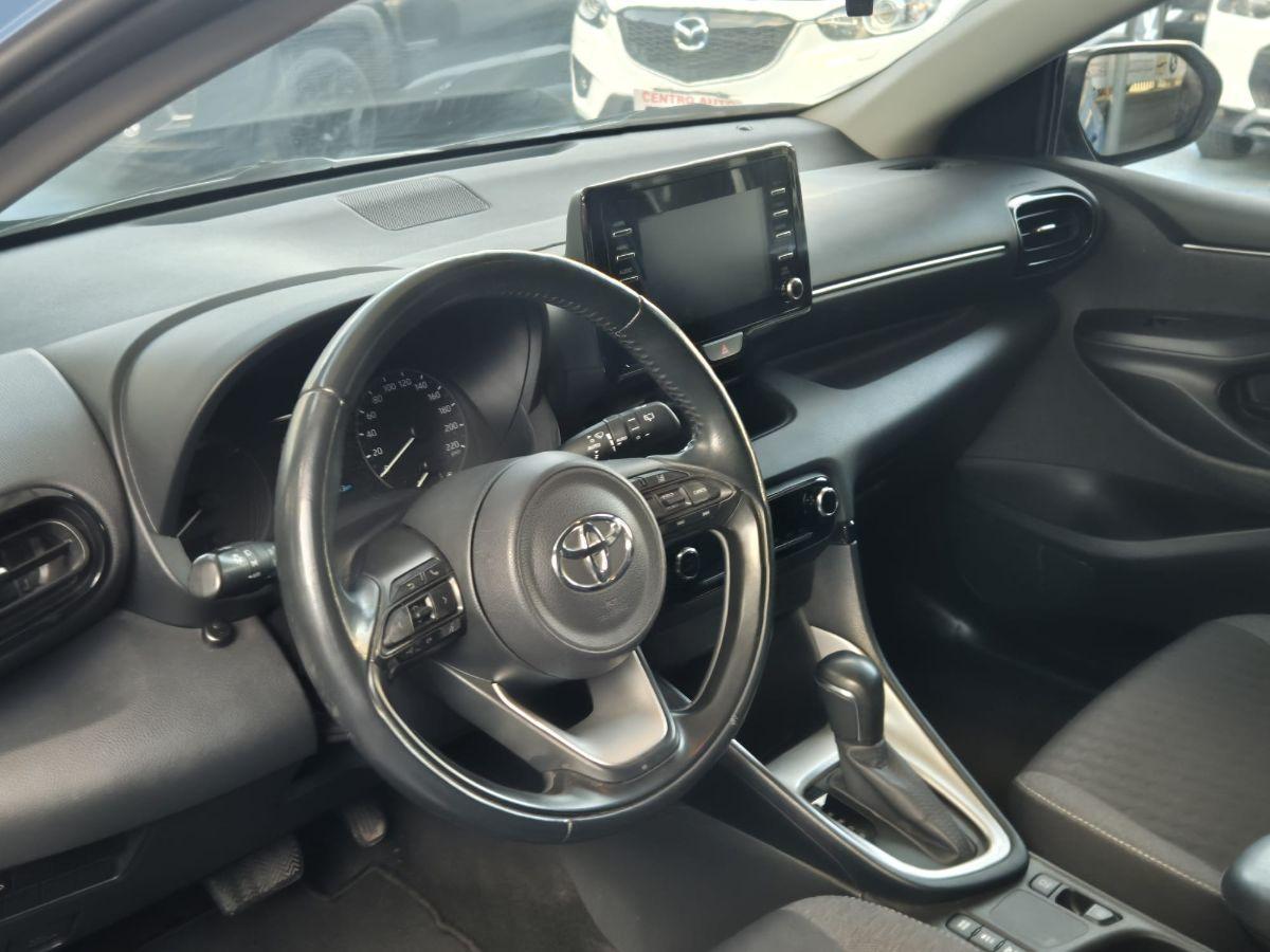 TOYOTA - Yaris - 1.5 Hybrid 5p. Business